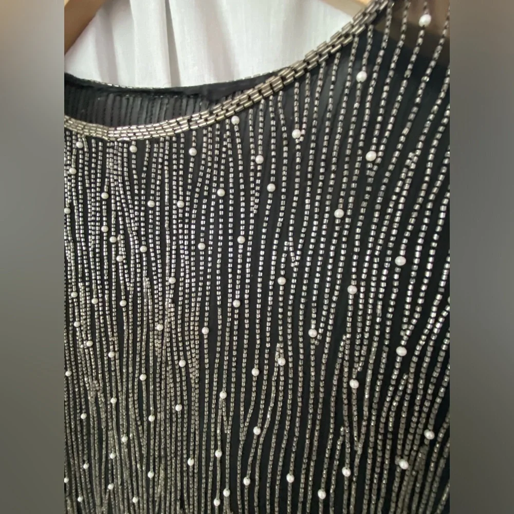 Beautiful Beaded & Pearl Long Sleeve Sheer Shirt No Tags Size Woman’s 16 - Picture 4 of 5